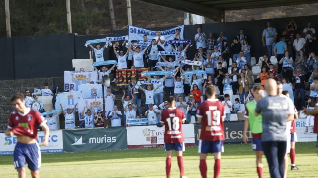 Afición y equipo Brea vs CD Tudelano